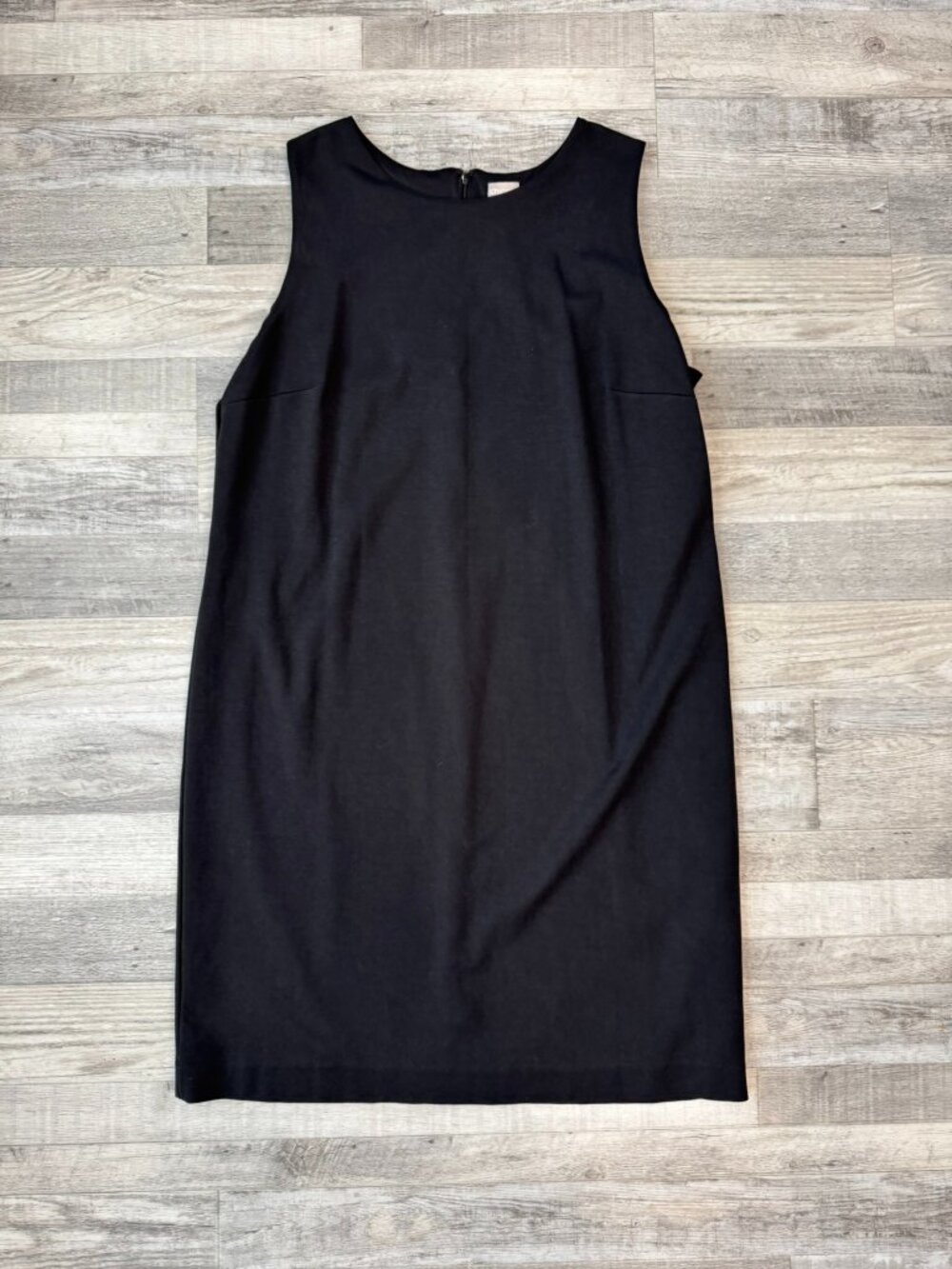 Chico's Black Sleeveless Dress Size 16 Knee Length, Stretch, Career B49